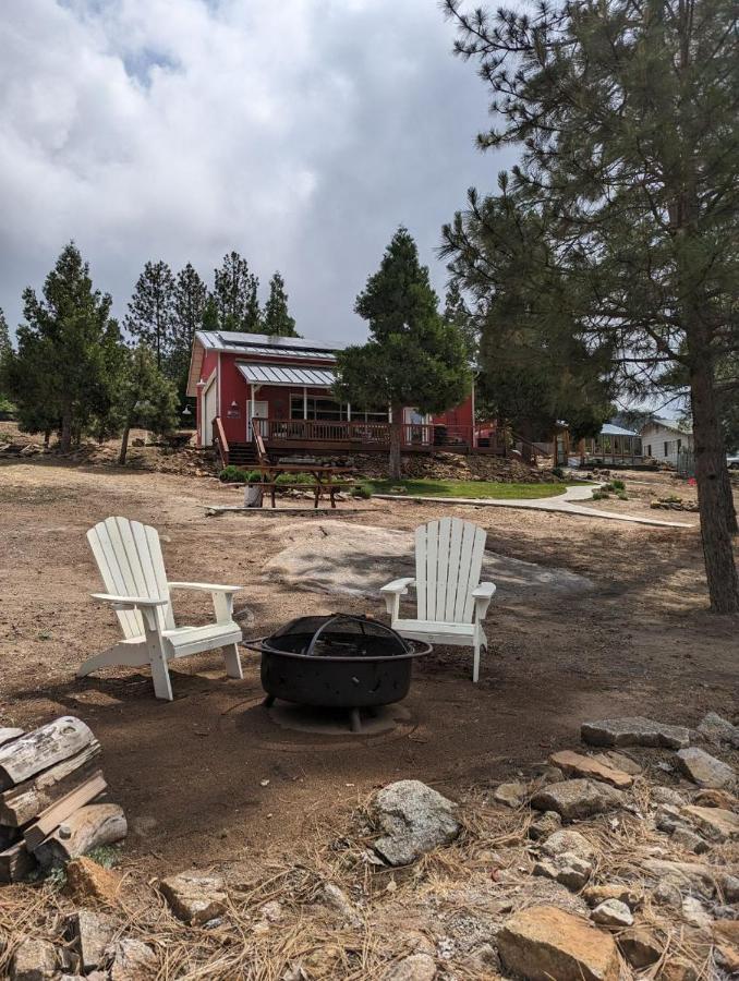 Red Barn Retreat Hotel North Fork Bagian luar foto