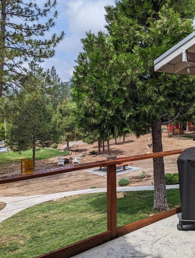Red Barn Retreat Hotel North Fork Bagian luar foto