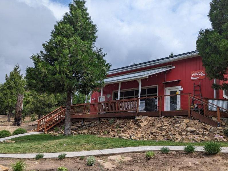 Red Barn Retreat Hotel North Fork Bagian luar foto