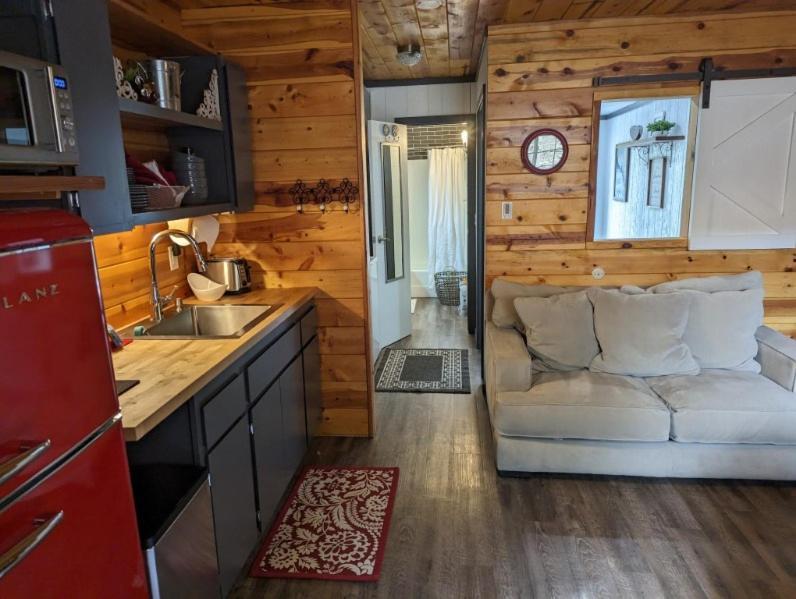 Red Barn Retreat Hotel North Fork Bagian luar foto